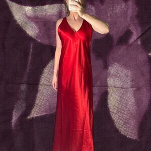 Vintage fredericks red maxi slip